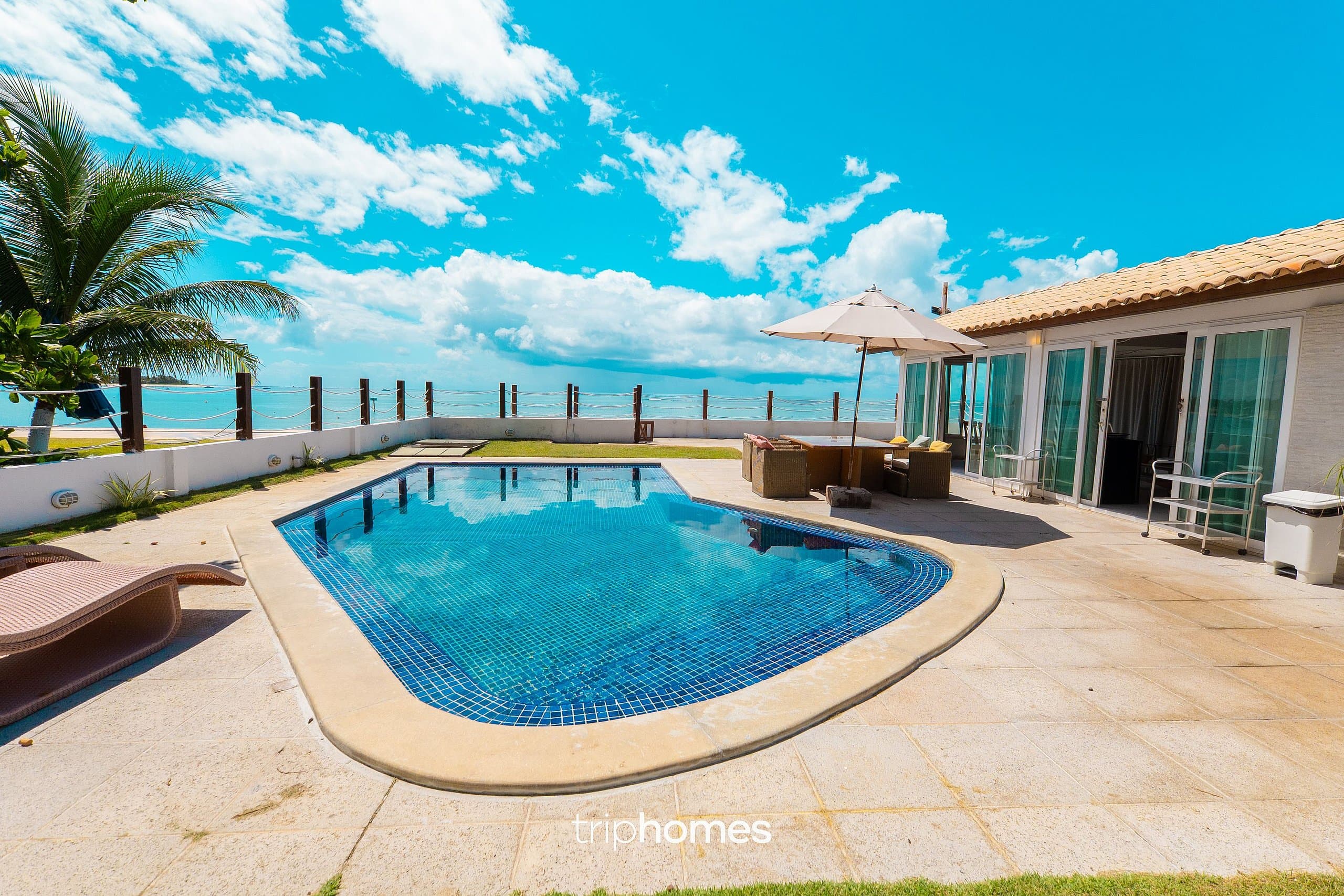 Casa Frente-Mar Pé na Areia, PE